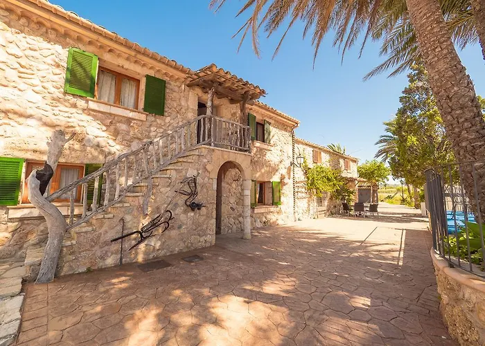 Cap De Bou By Alquilair Séjour à la ferme *