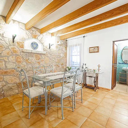 Can Cap De Bou By Alquilair Farm stay *
